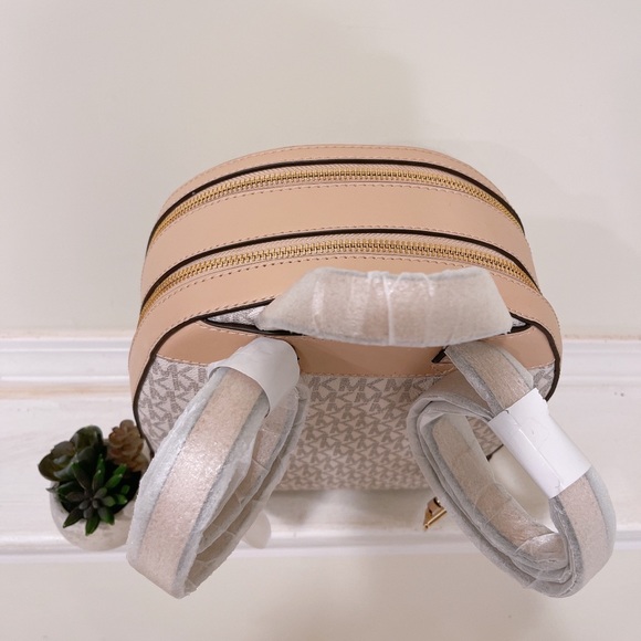 Michael Kors Jaycee Medium Backpack - Picture 4 of 8